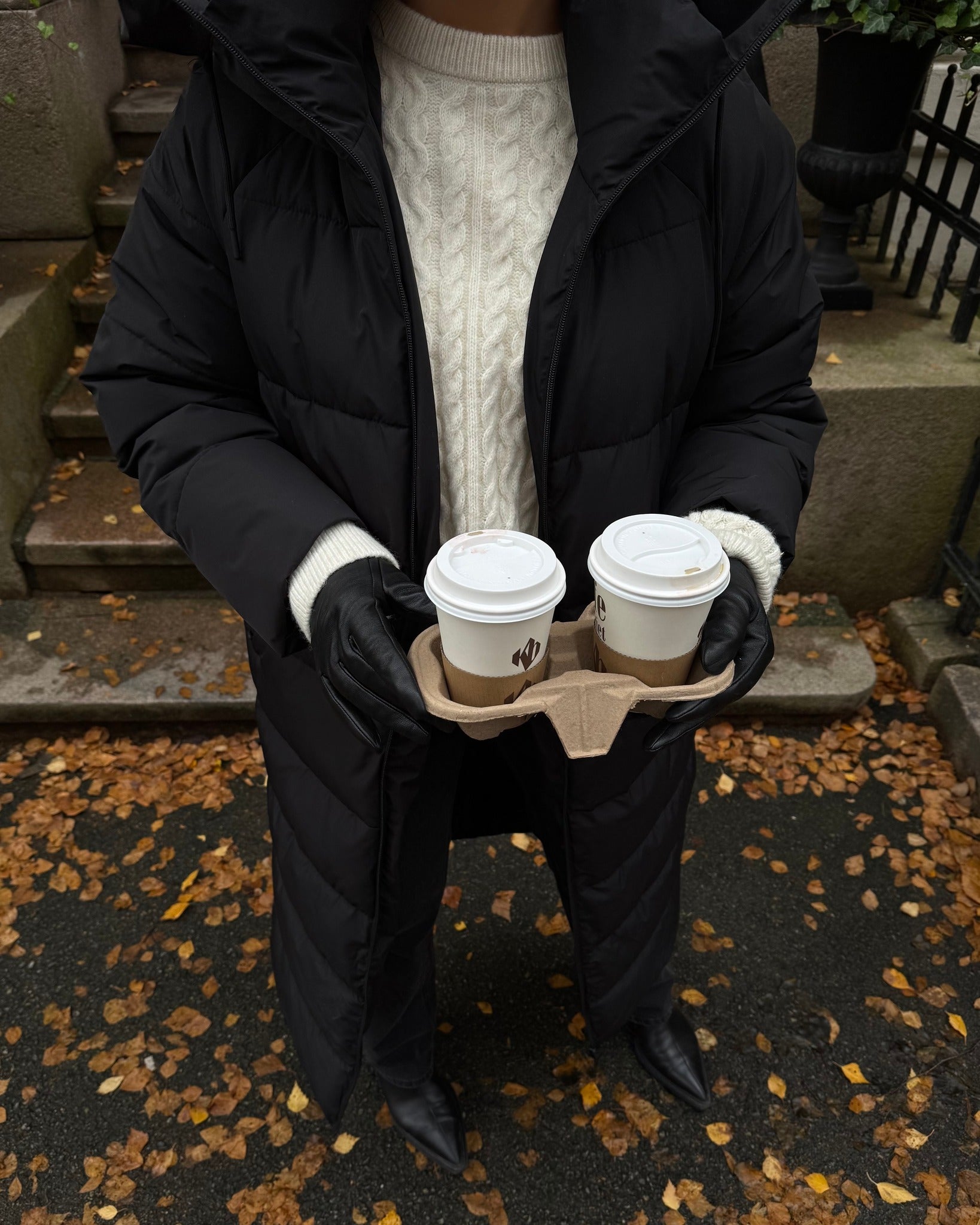 VMELANOR Coat - Black